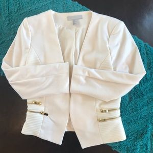 H&M Off White Cropped Blazer 3/4 sleeves gold zip